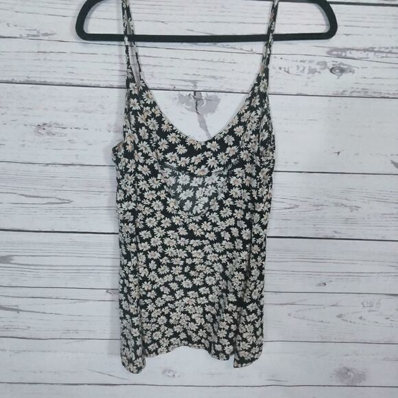 "Brandy Melville" woman's summer shirt - Picture 3 of 7